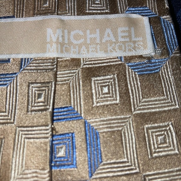 Michael Kors Tie - Picture 3 of 5
